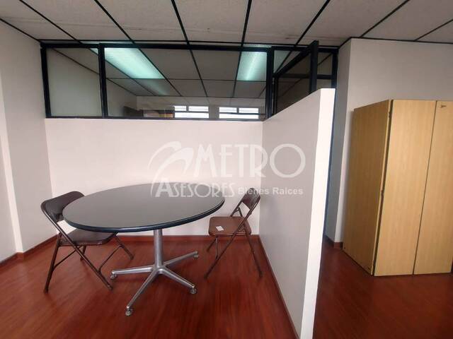#1096 - Oficina para Alquiler en Quito - P - 3