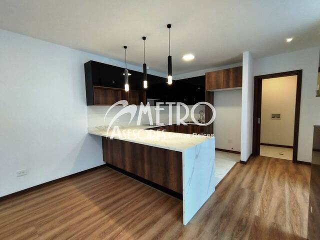 #1190 - Suite para Venta en Quito - P - 3