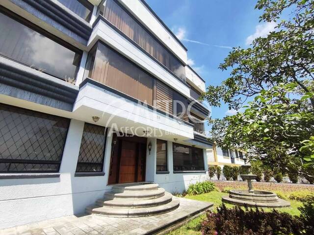 Venta en El Pinar Alto - Quito