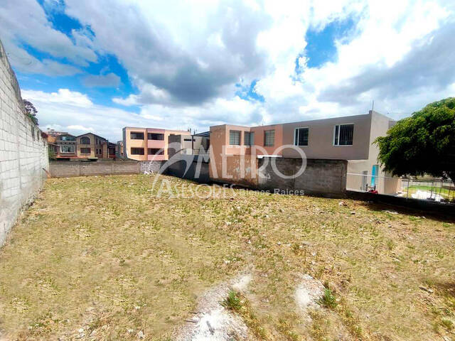 #1196 - Terreno para Venta en Quito - P - 1