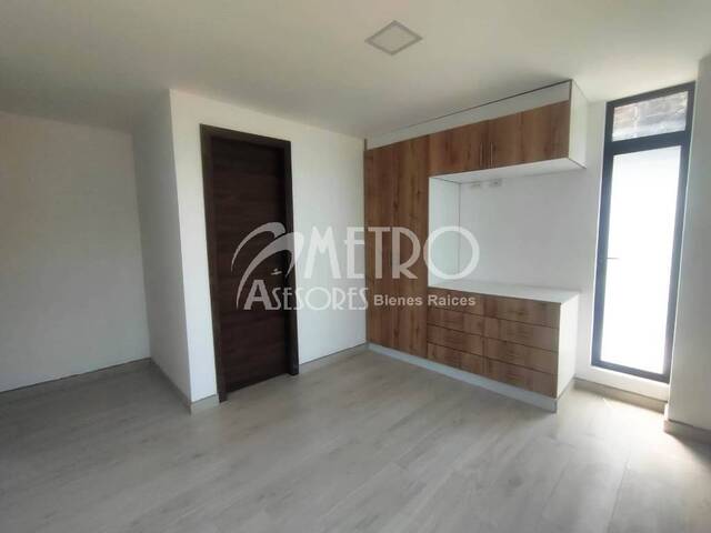 #1210 - Departamento para Venta en Quito - P - 2